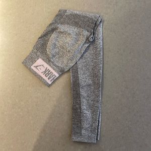 GYMSHARK leggings. SMALL. Gray. Slight contour detail. Great condition.